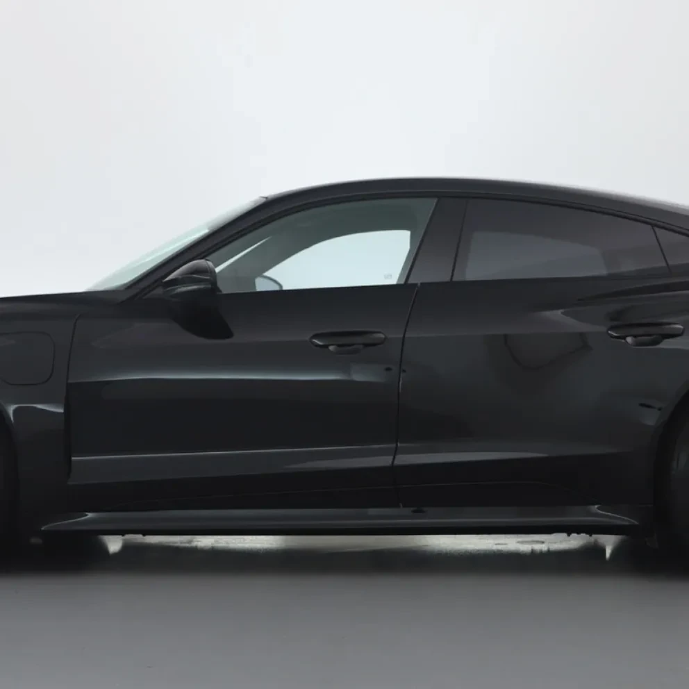 Audi e-tron GT RS side profile