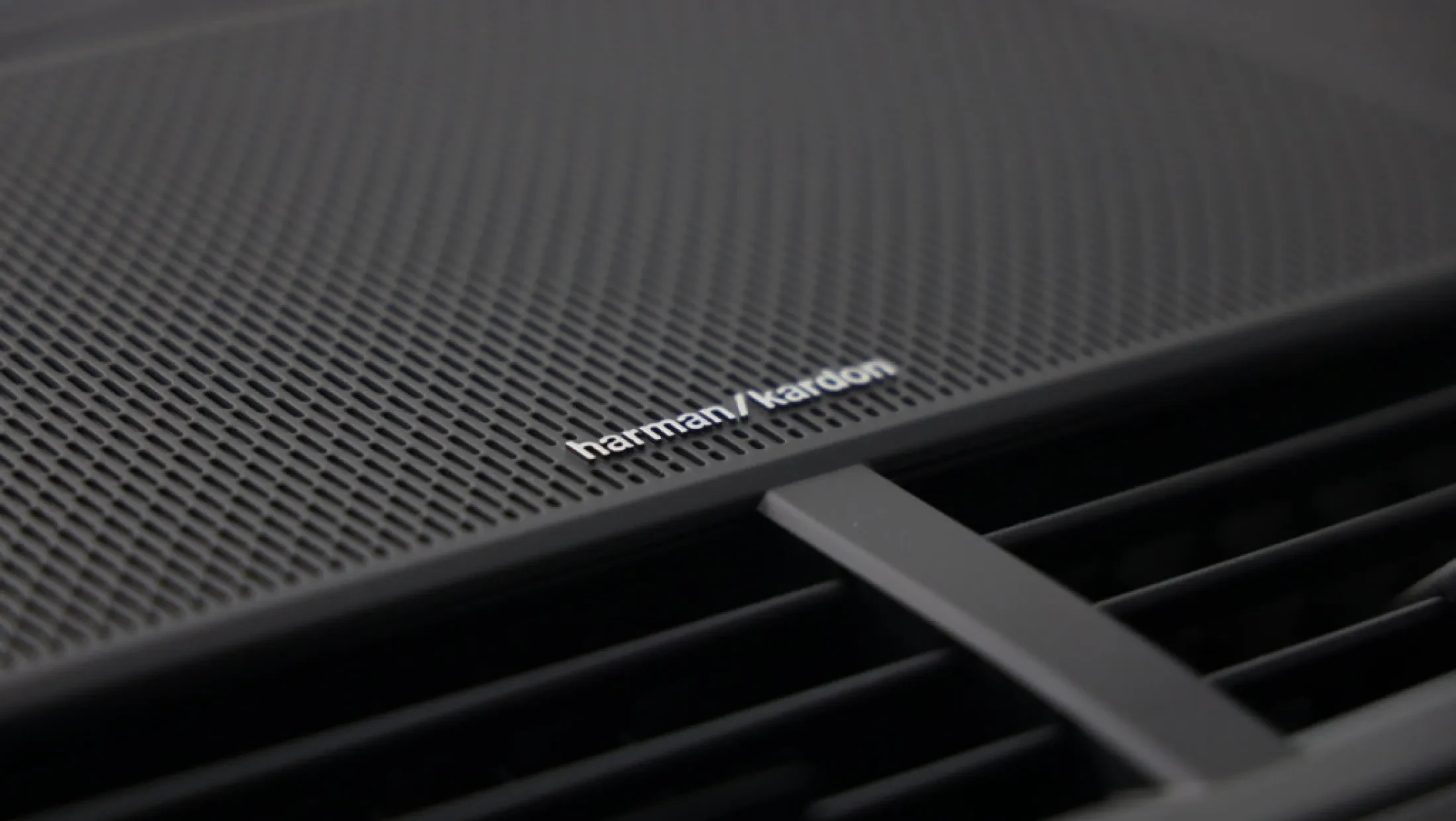 Polestar 2 Harman kardon