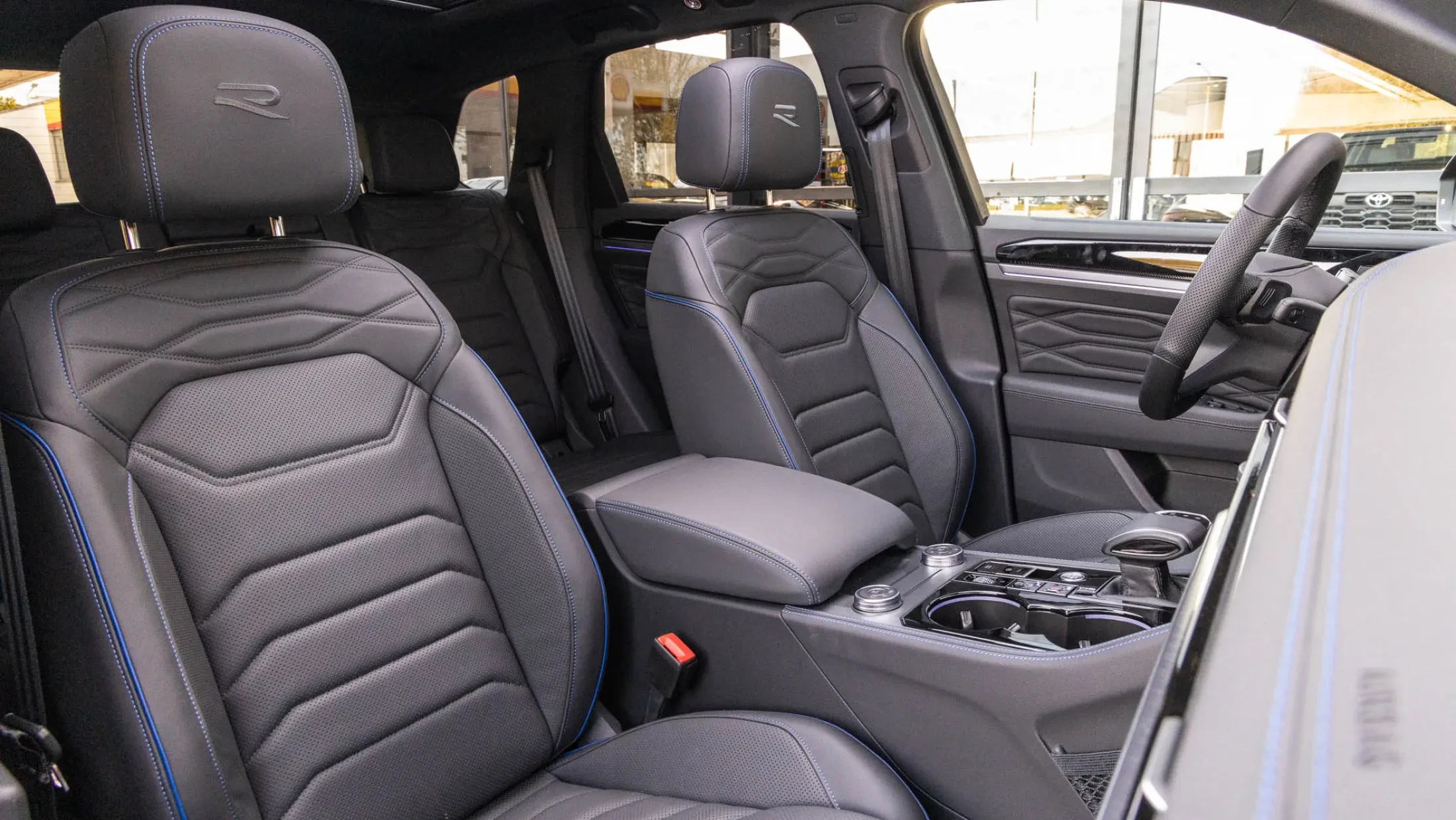 Volkswagen Touareg R