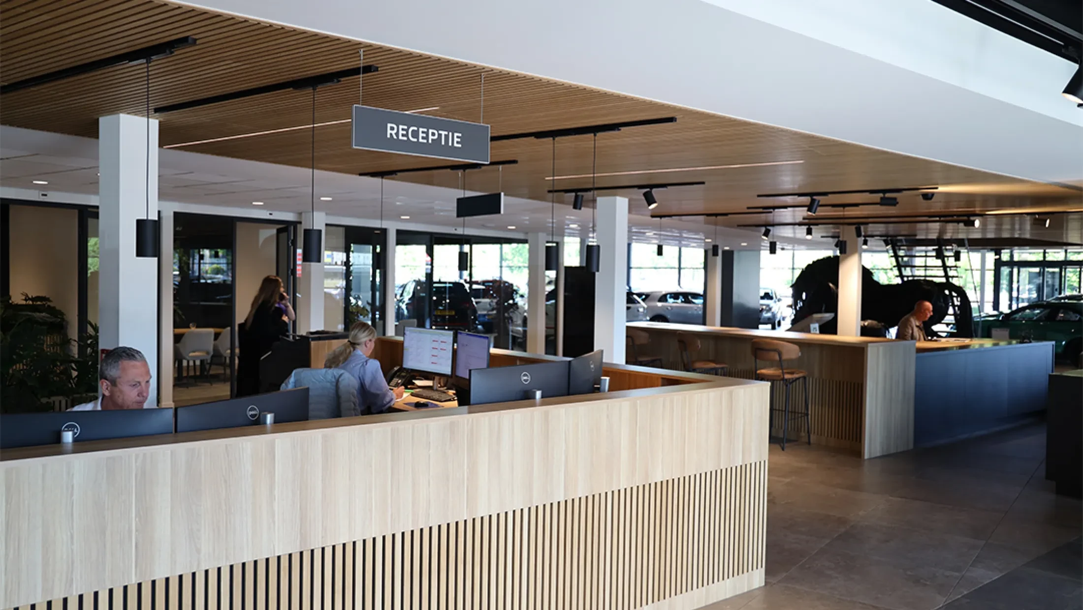 receptie AutoHaarhuis Almelo