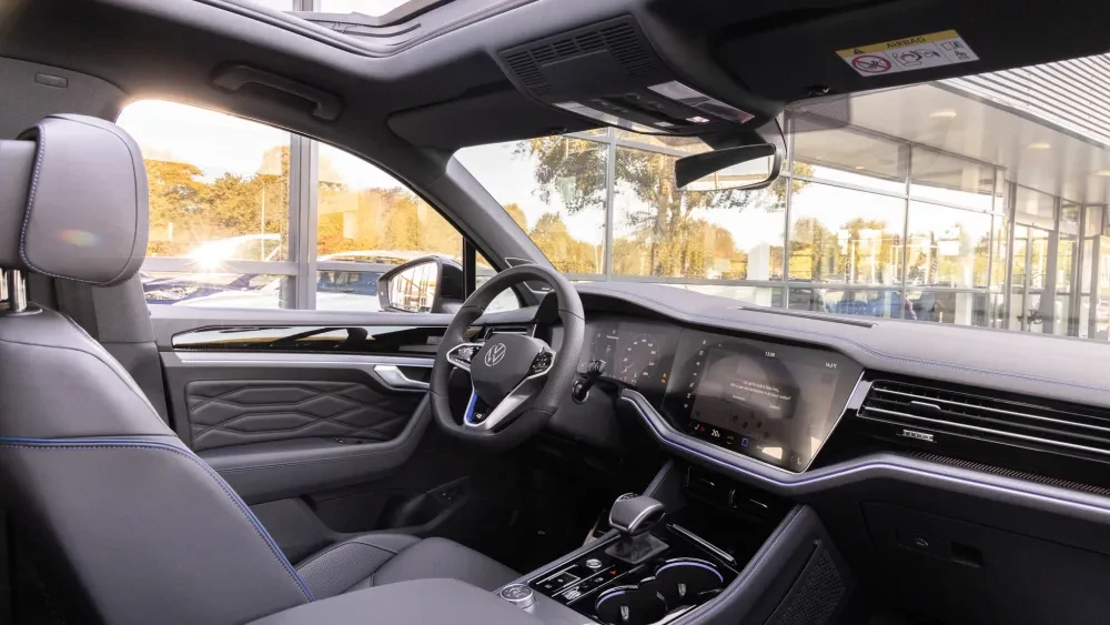 2024 Volkswagen Touareg R